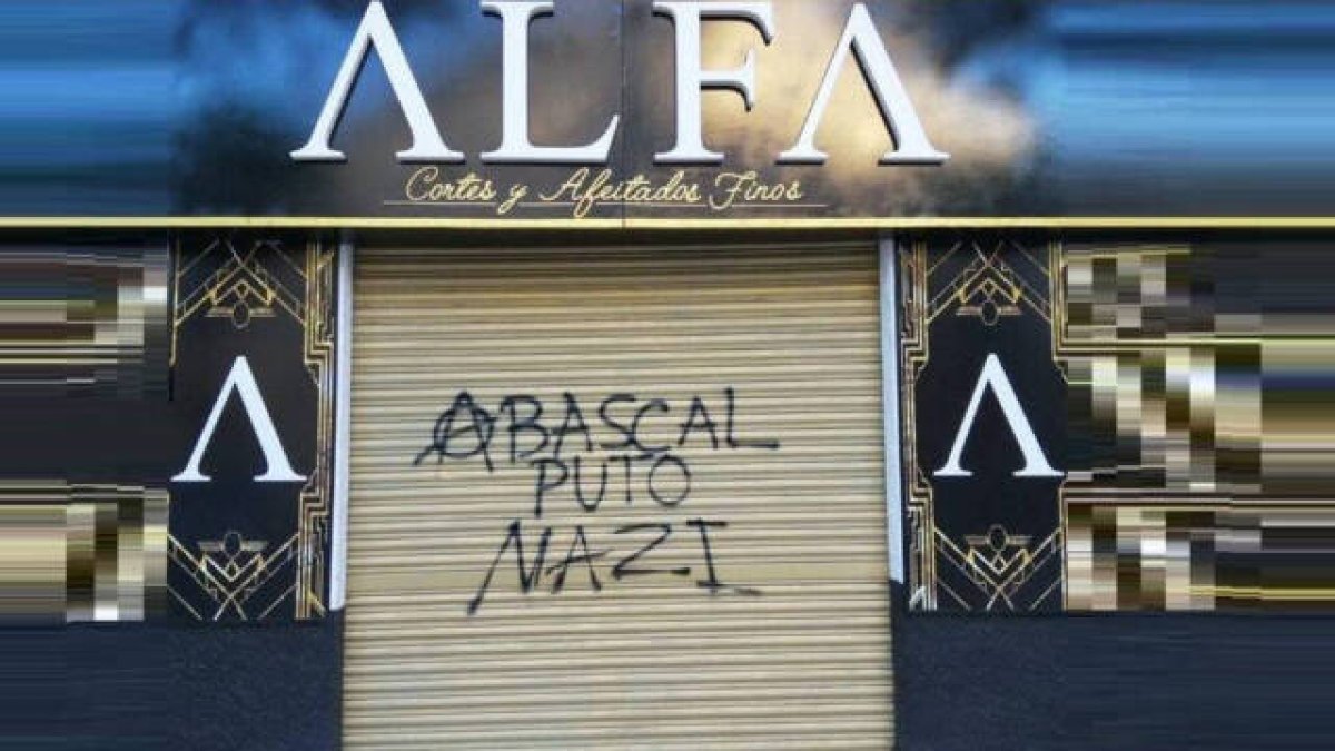 Fachada de la peluquería Alfa de San Vicente del Raspeig