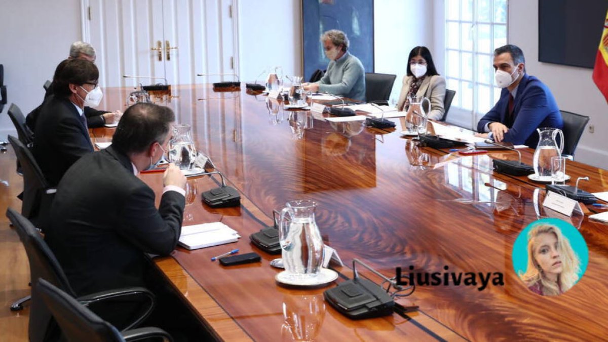 Sánchez presidiendo una reunión del comité de seguimiento del coronavirus.