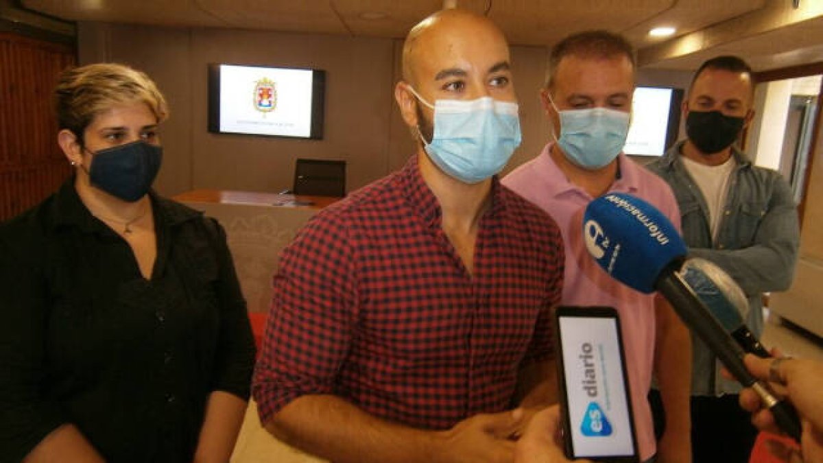 Los concejales de Unidas Podemos y Compromís durante una comparecencia conjunta / FOTO: O. Avellán