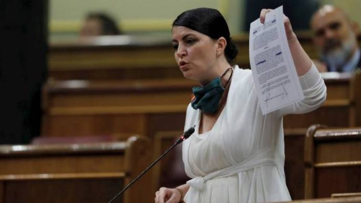 La diputada de Vox, Macarena Olona, en una de sus intervenciones en el Congreso.