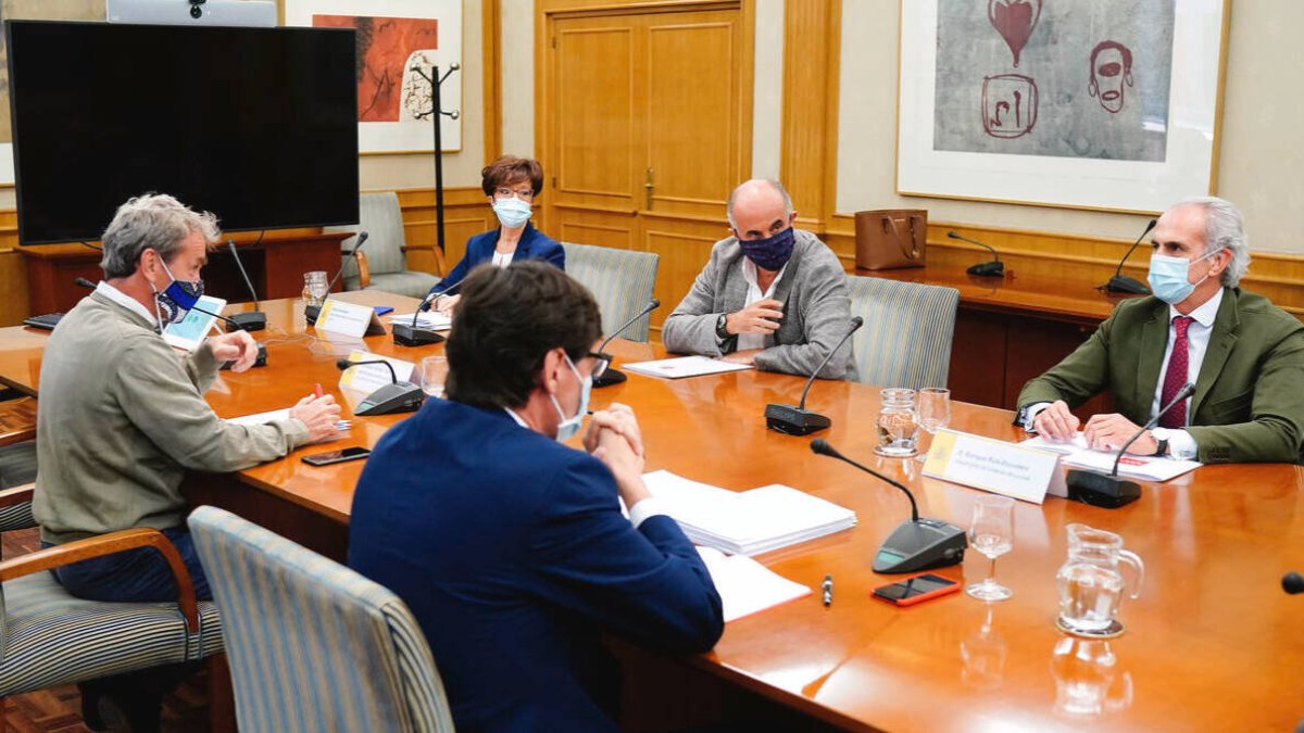 La reunión de este lunes entre Sanidad y las autoridades madrileñas.