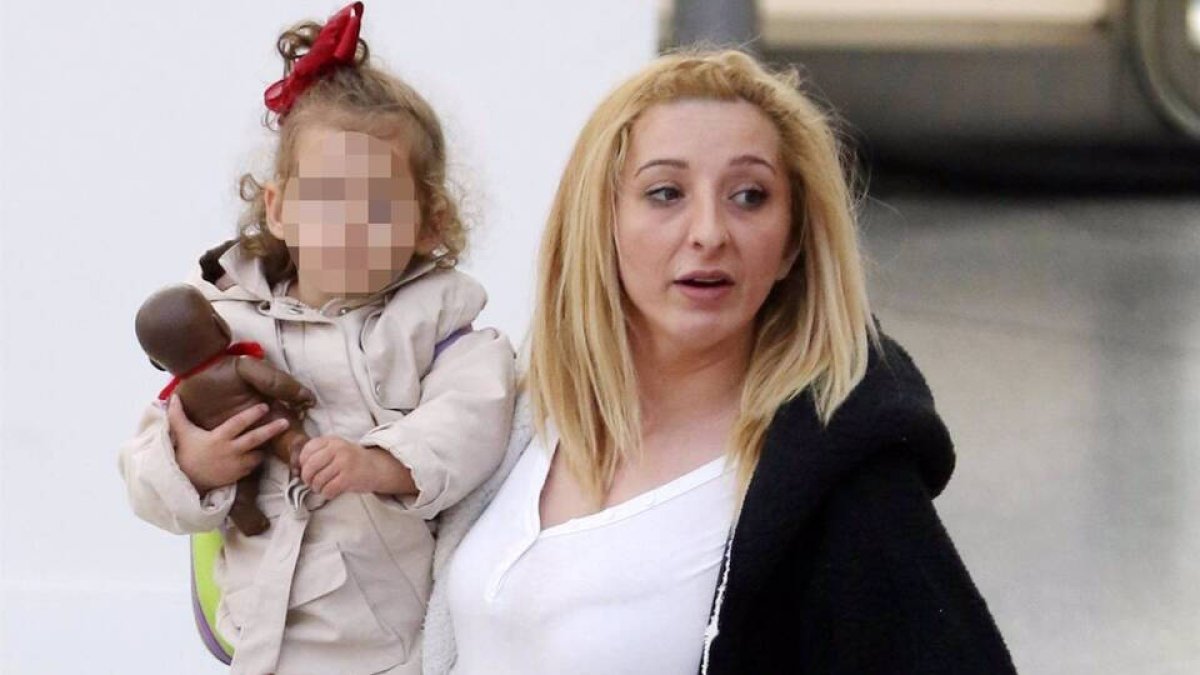 Michu junto a la hija que tiene con José Fernando Ortega Mohedano.