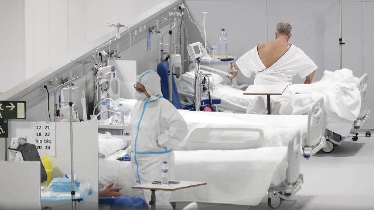 Los hospitales buscan habilitar más espacios para pacientes covid