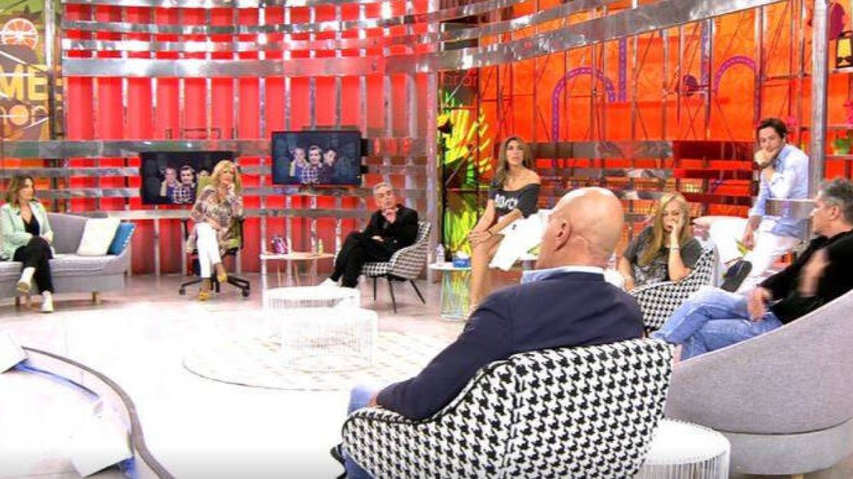Tres colaboradores de Sálvame señalados por grabar a los demás.