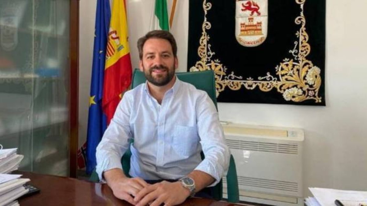 El alcalde de Alcazarejos (Córdoba).