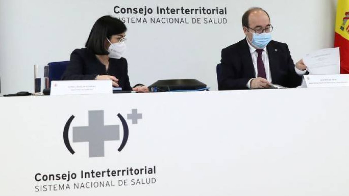 Darias e Iceta tras el Consejo Interterritorial este miércoles.
