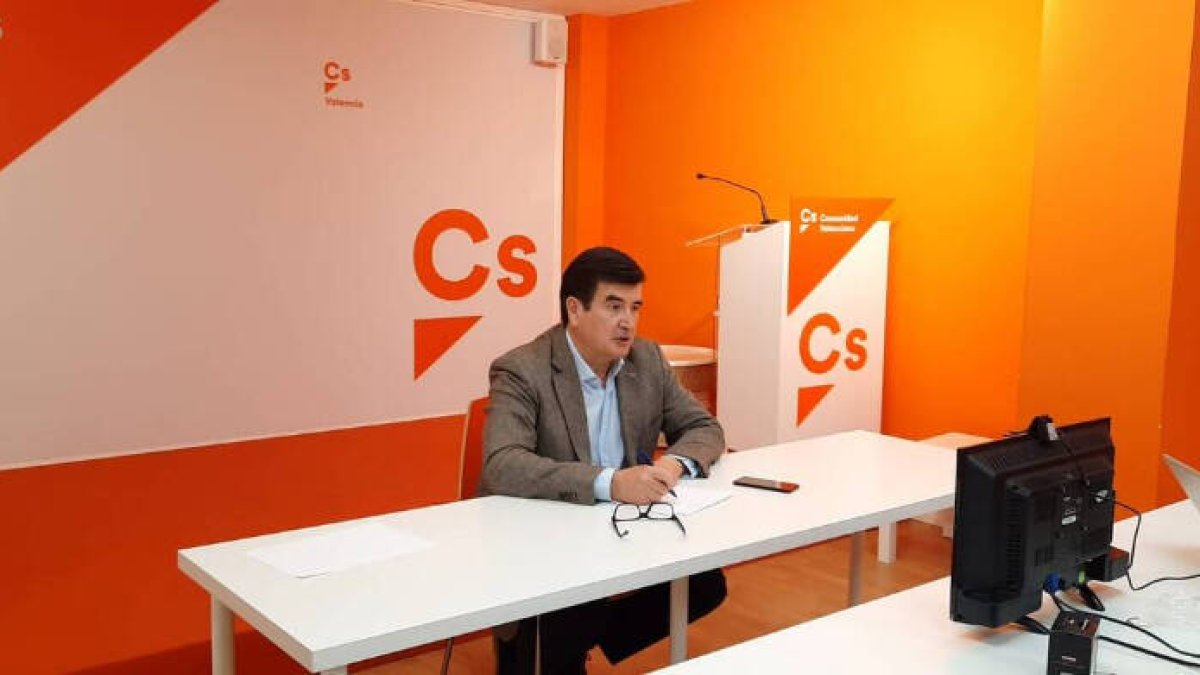Fernando Giner, durante el encuentro ´Tú en las instituciones´