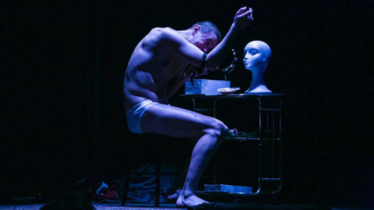 El actor Víctor Palmero regresa a Onda con su ópera prima ‘Johnny Chico’