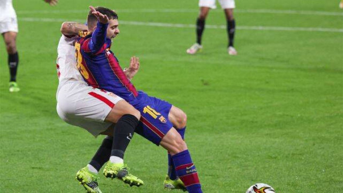 El Barça aviva la polémica: imagen inédita del posible penalti a Jordi Alba