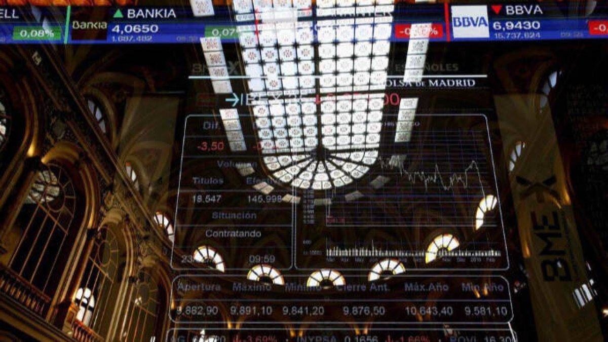 El Ibex pierde casi un 2% por la falta de catalizadores