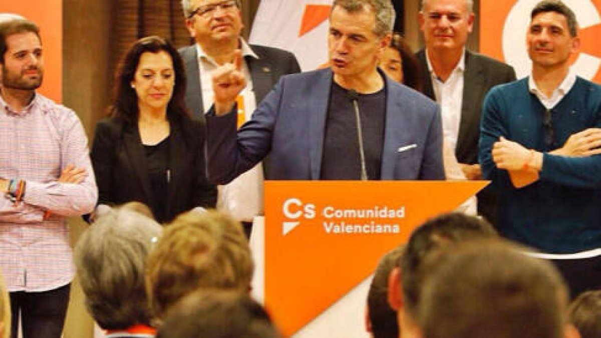 Diputados de Cs con su entonces portavoz Toni Cantó, el primero en irse al PP