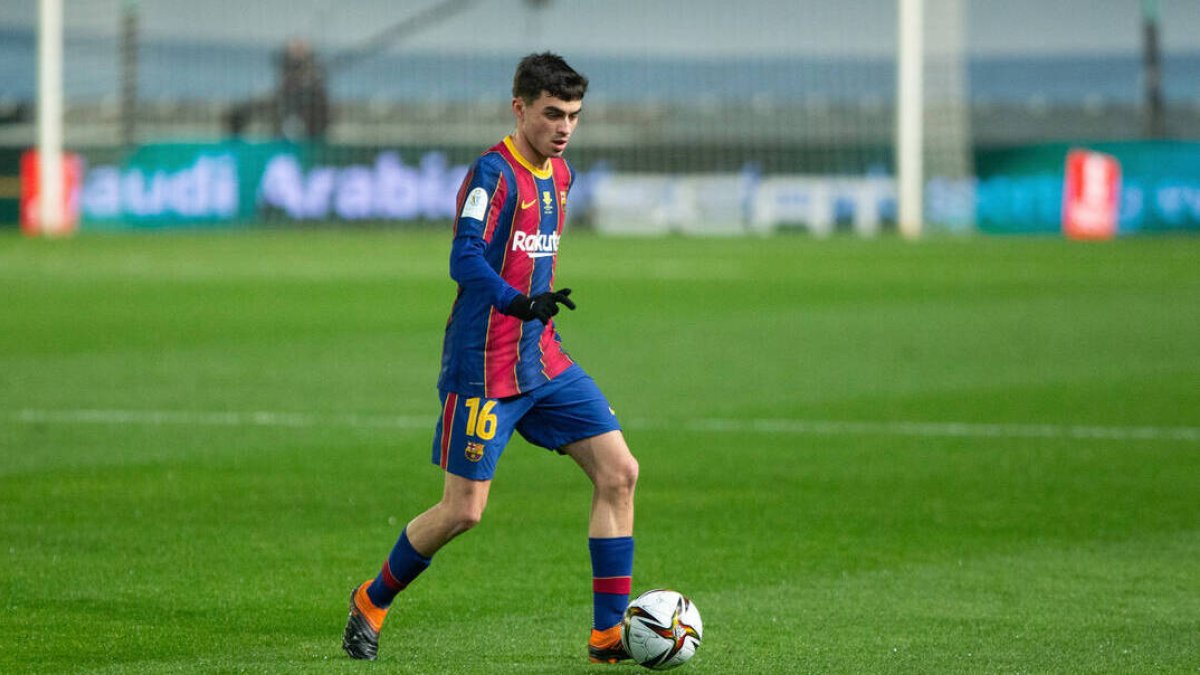 Pedri, titular indiscutible con Koeman en el Barça, es uno de los jugadores que más se ha revalorizado.