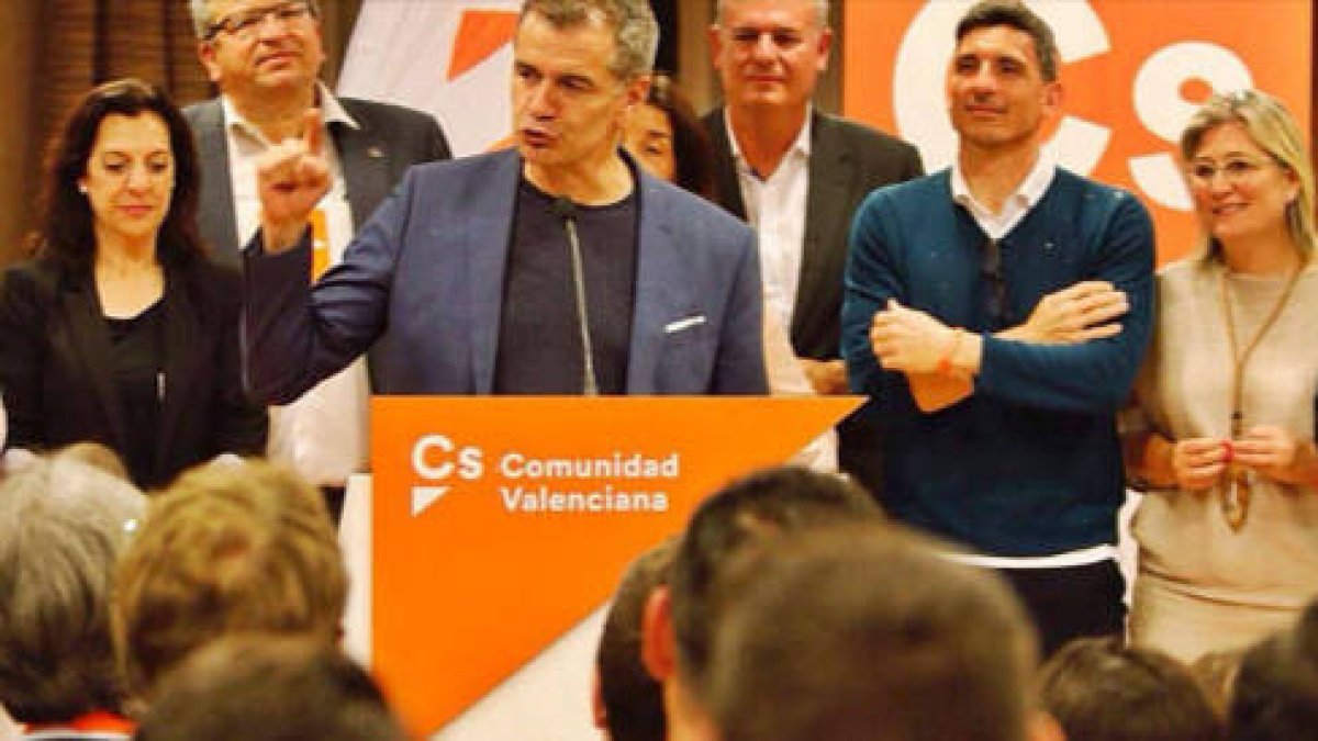 Toni Cantó con los diputados autonómicos de Cs