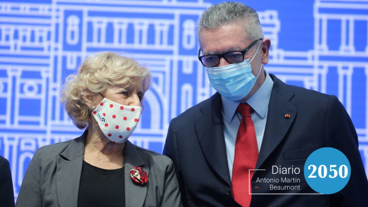 Gallardón y Carmena en la entrega de las medallas de honor del Ayuntamiento.