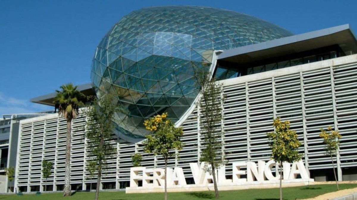Embajada: Cerrazón marxista