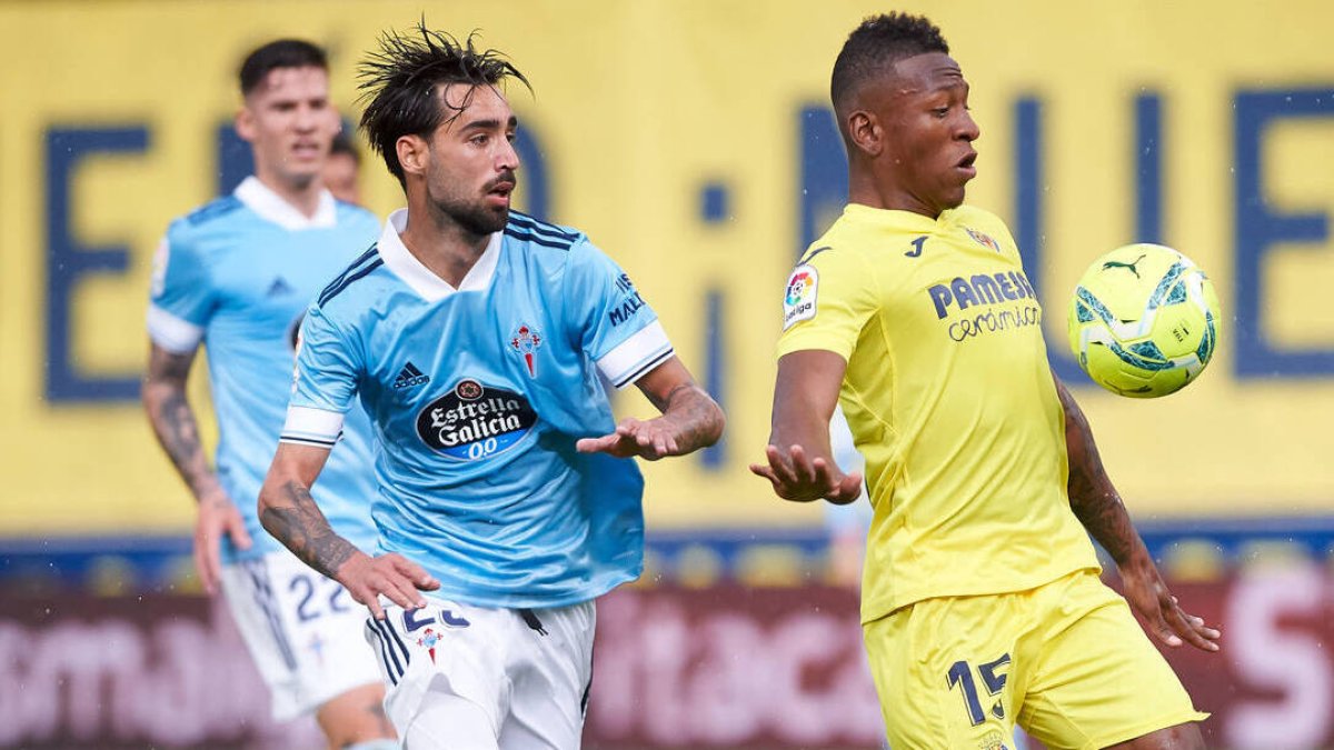Brais Méndez, con la camiseta del Celta, en el partido liguero ante el Villarreal.