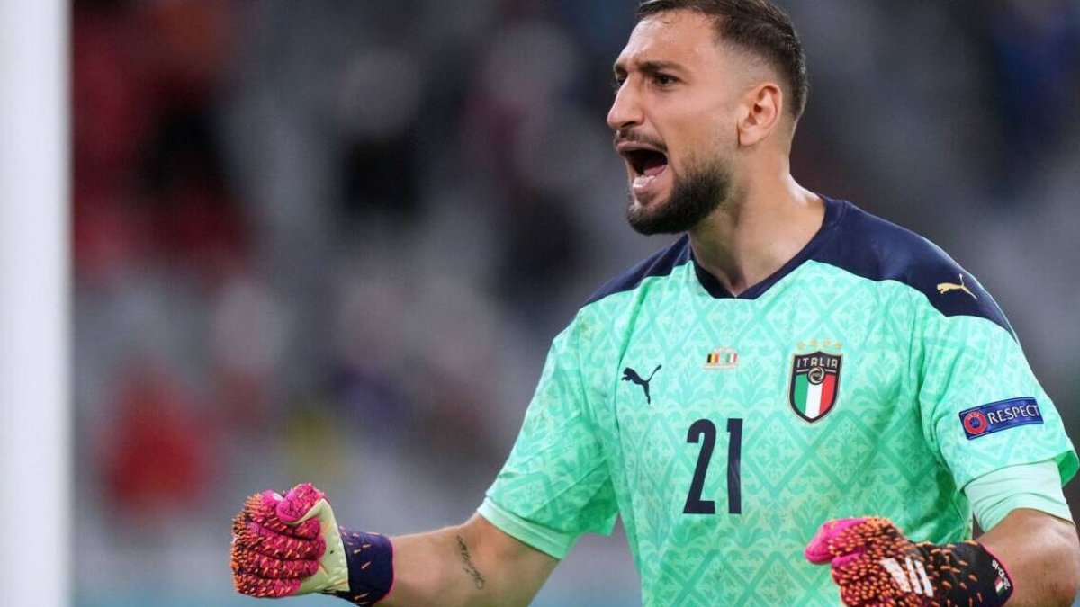 El secreto de las paradas de Donnarumma está en su calidad... y en sus guantes