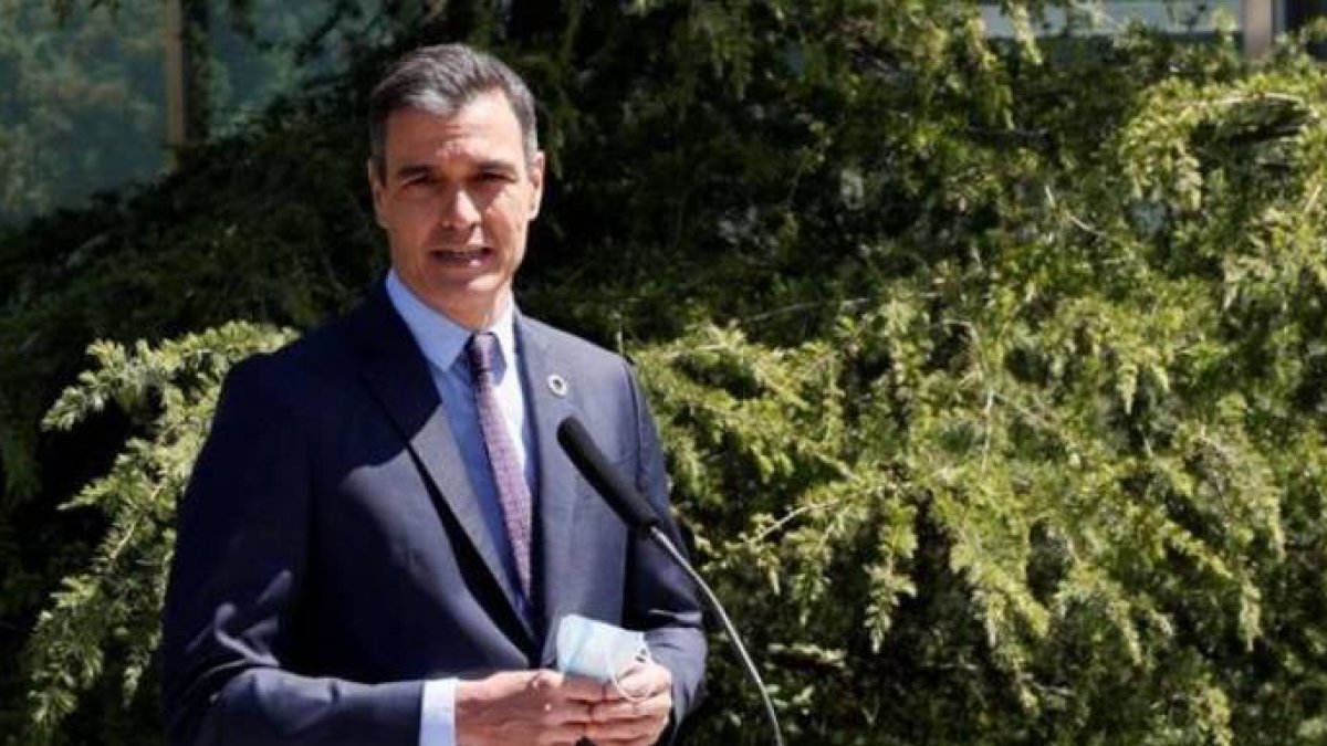 Sánchez, este martes tras votar en Madrid.