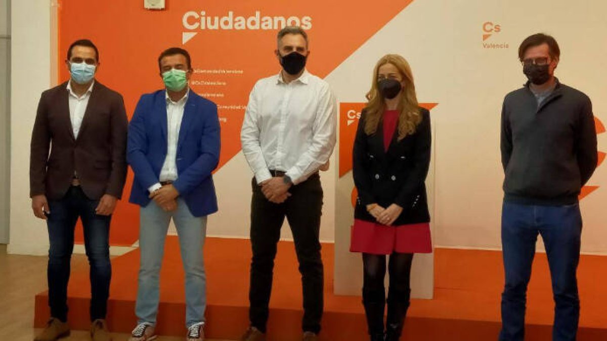 La intensa agenda del secretario de organización de Cs para reanimar a las bases