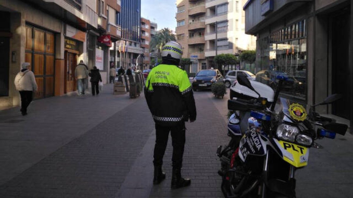 La Policía Local de Torrent detiene a un delincuente perseguido por la INTERPOL