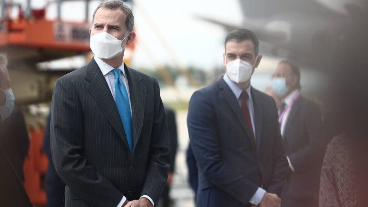 El Rey Felipe VI y Pedro Sánchez