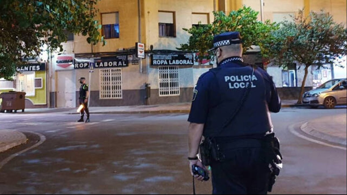 El cuerpo policial de Elda durante la campaña