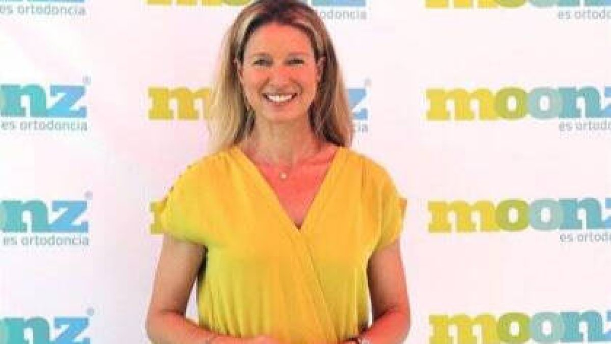 Anne Igartiburu en la inauguración del nuevo centro Moonz.