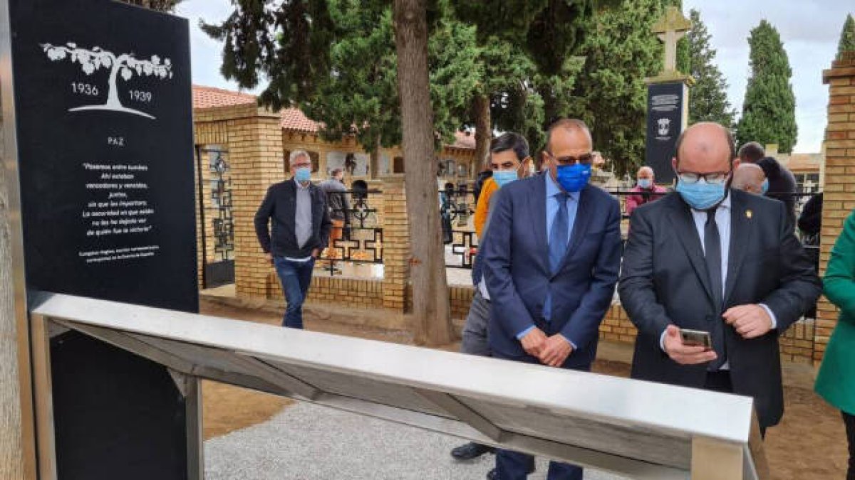 El homenaje a las víctimas de la guerra civil que ha provocado la discordía en el Gobierno de Aragón