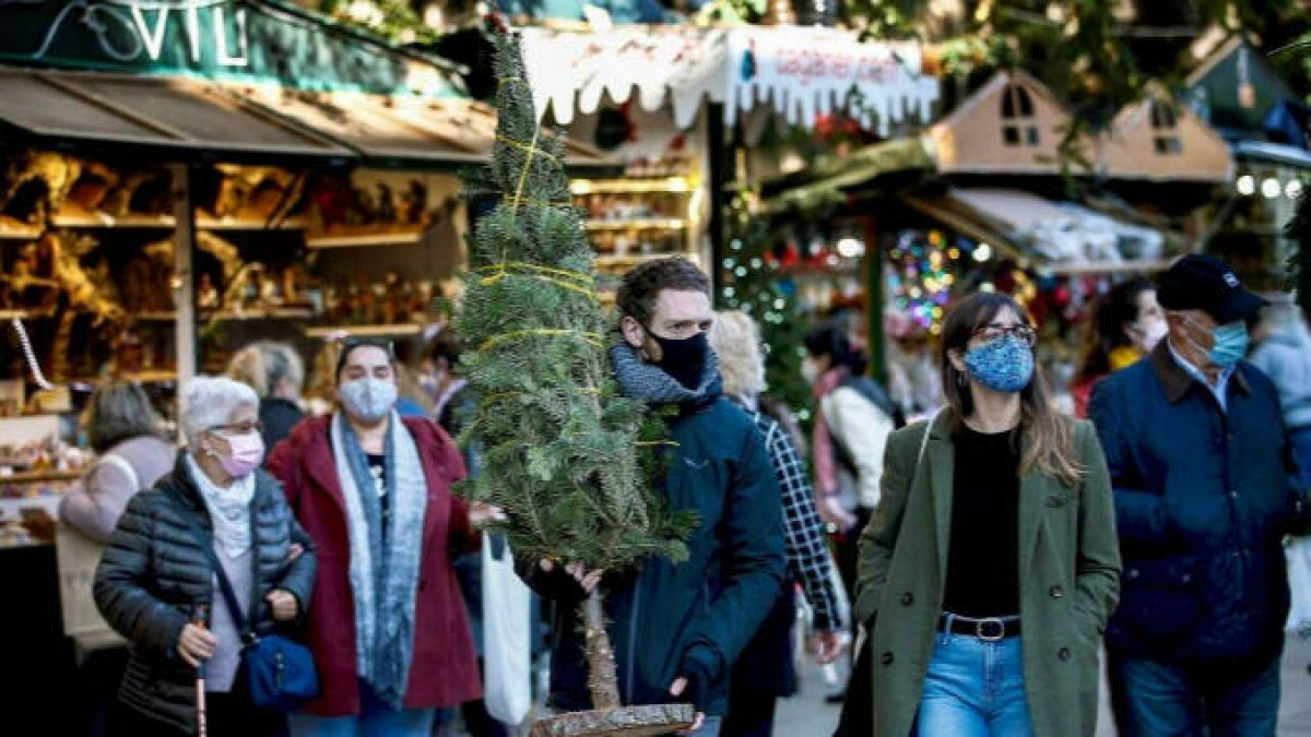 Sanidad piensa en las navidades con los casos disparados un 100% en la Comunitat