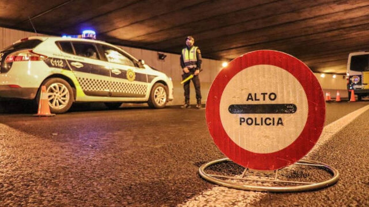 La Policía vogilará que no haya circulación injustificada en San Vicente de 1 a 6 de la madrugada