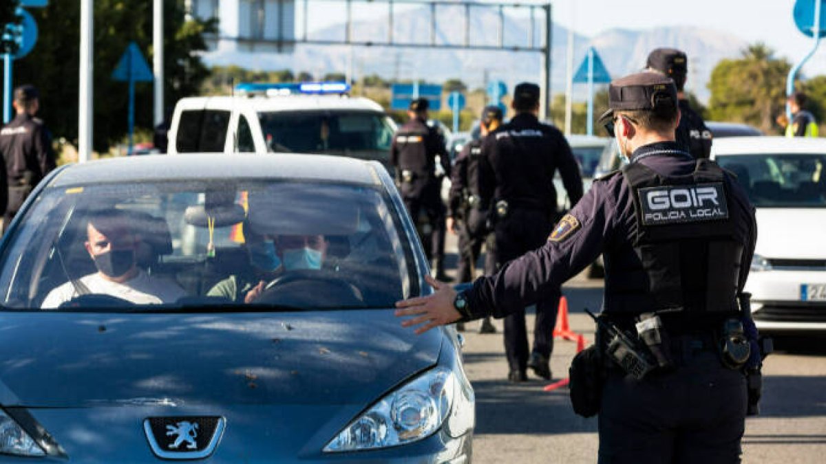 Un dispositivo policial en Alicante, Comunidad Valenciana (España).