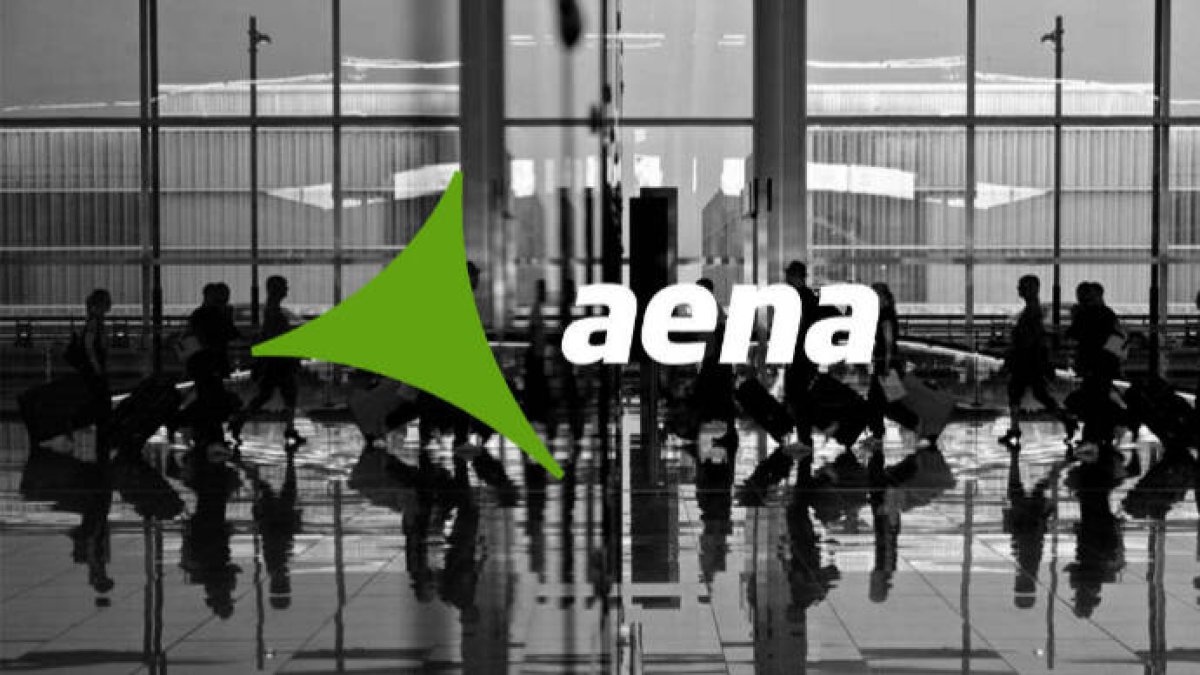 Aena descarta propuestas concretas para ceder la gestión aeroportuaria a las autonomías
