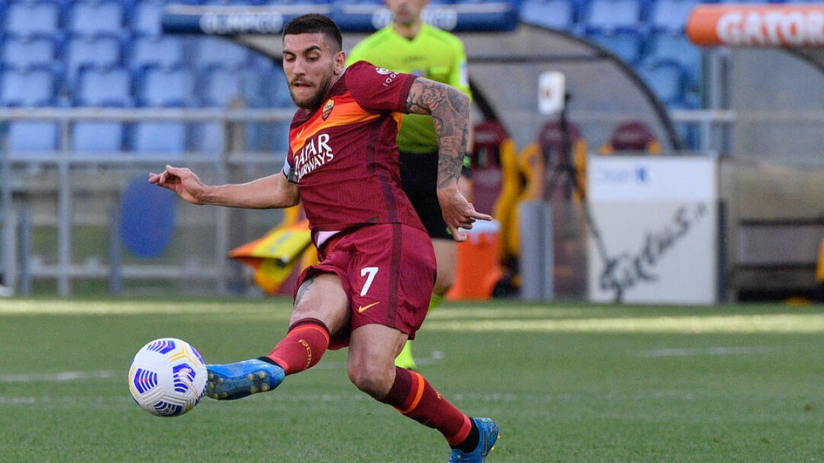 Lorenzo Pellegrini, con la camiseta de la Roma, su actual club.