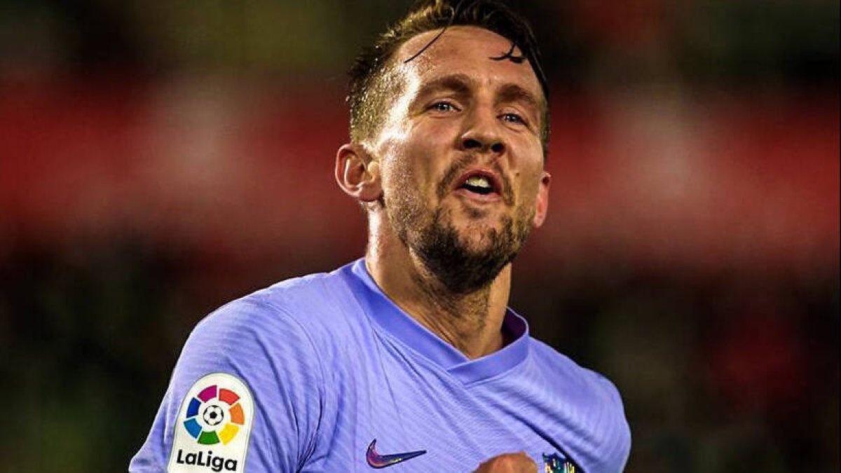 Luuk de Jong celebra el gol del Barcelona