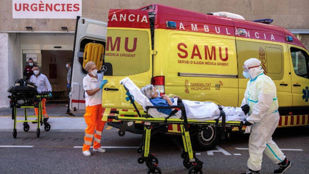 Traslado de pacientes con Covid a un hospital valenciano