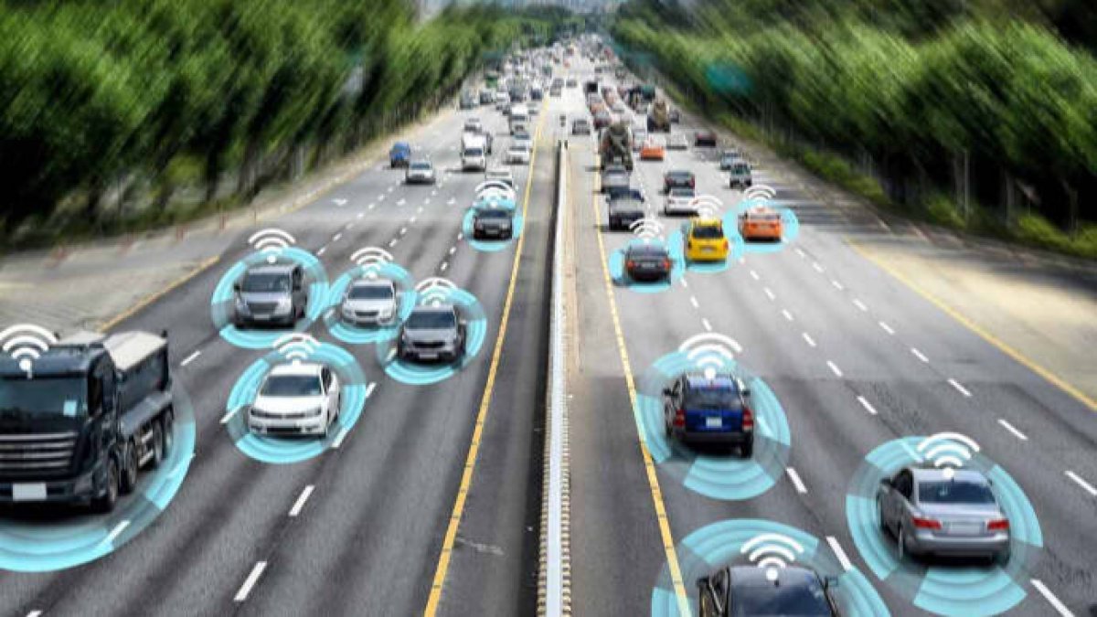 Stellantis estima que en 2030 habrá 34 millones de coches conectados