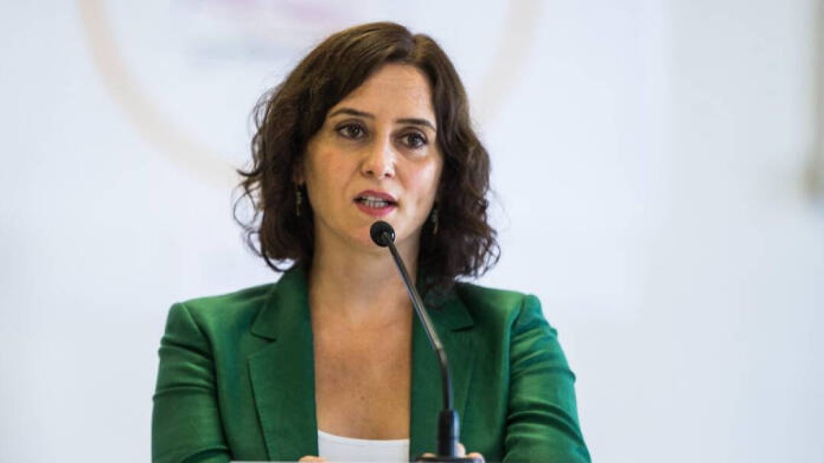 La respuesta del público a Díaz Ayuso en el concierto de Dani Martín en Madrid certifica el fenómeno fan a la presidenta