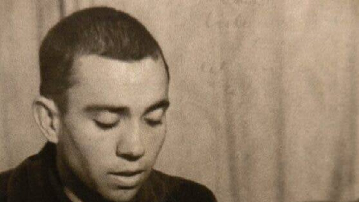 Benito Zambrano homenajeará al poeta Miguel Hernández en una miniserie sobre su vida, obra y compromiso