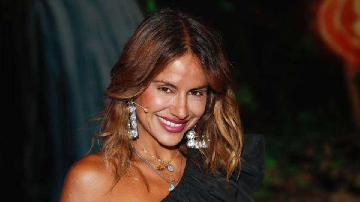 Mónica Hoyos ajena a los presuntos negocios turbios de su novio.