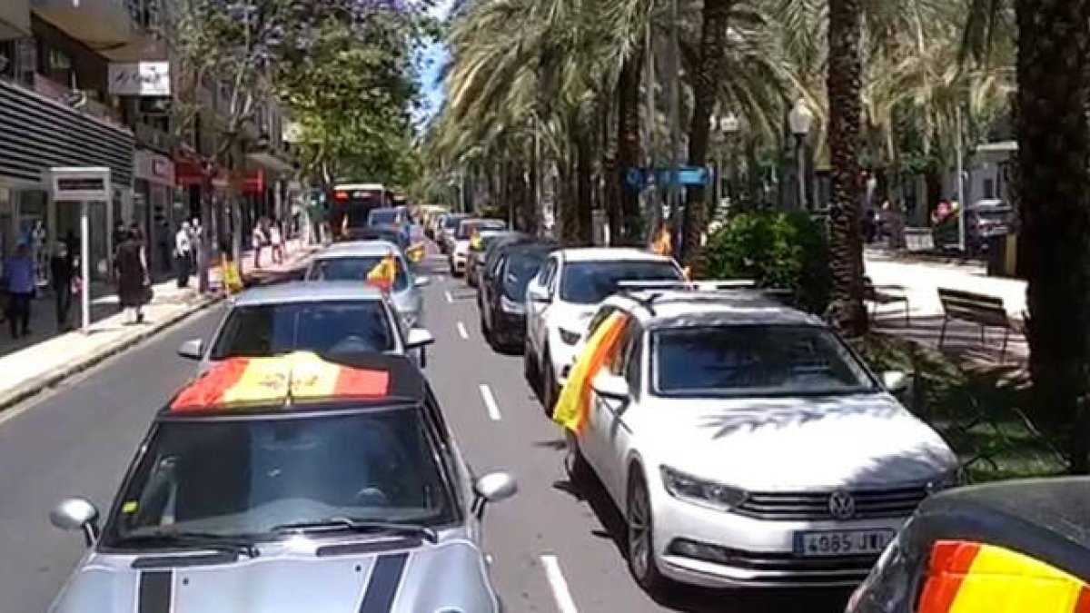 Pilar de la Horadada acoge la caravana de coches
