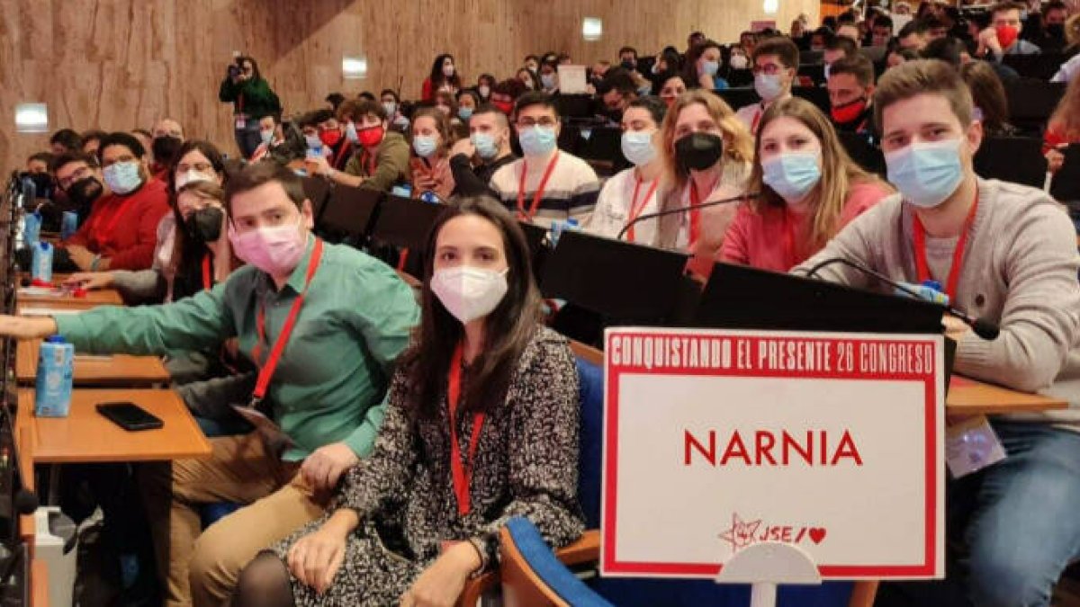 'Meme' de la fotografía publicada por Juventudes Socialistas