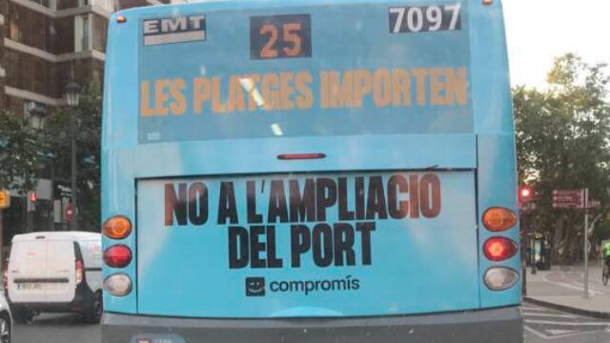 Campaña de Compromís contra la ampliación del Puerto