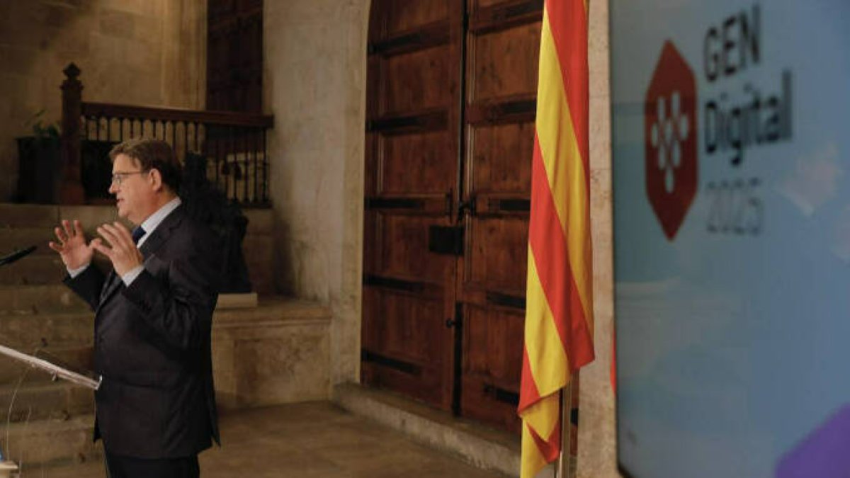 Ximo Puig en la presentación del Plan Estratégico de Transformación Digital de la Generalitat 2020-2025