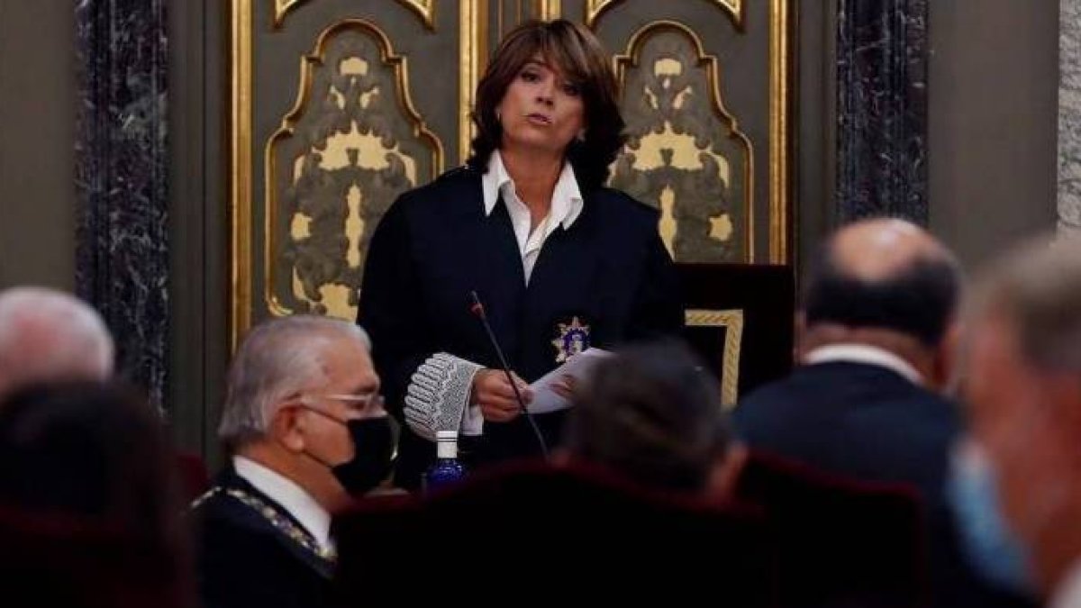 La fiscal general del Estado, Dolores Delgado.