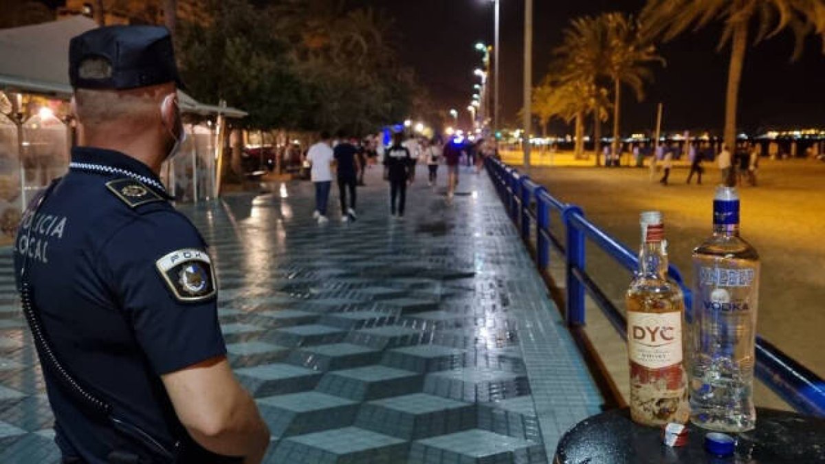 La Policía impedirá esta noche los accesos a las playas