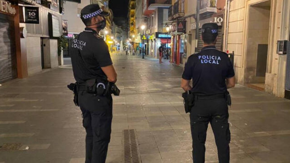 La hostelería de Alicante sufre las restricciones impuestas por el Consell