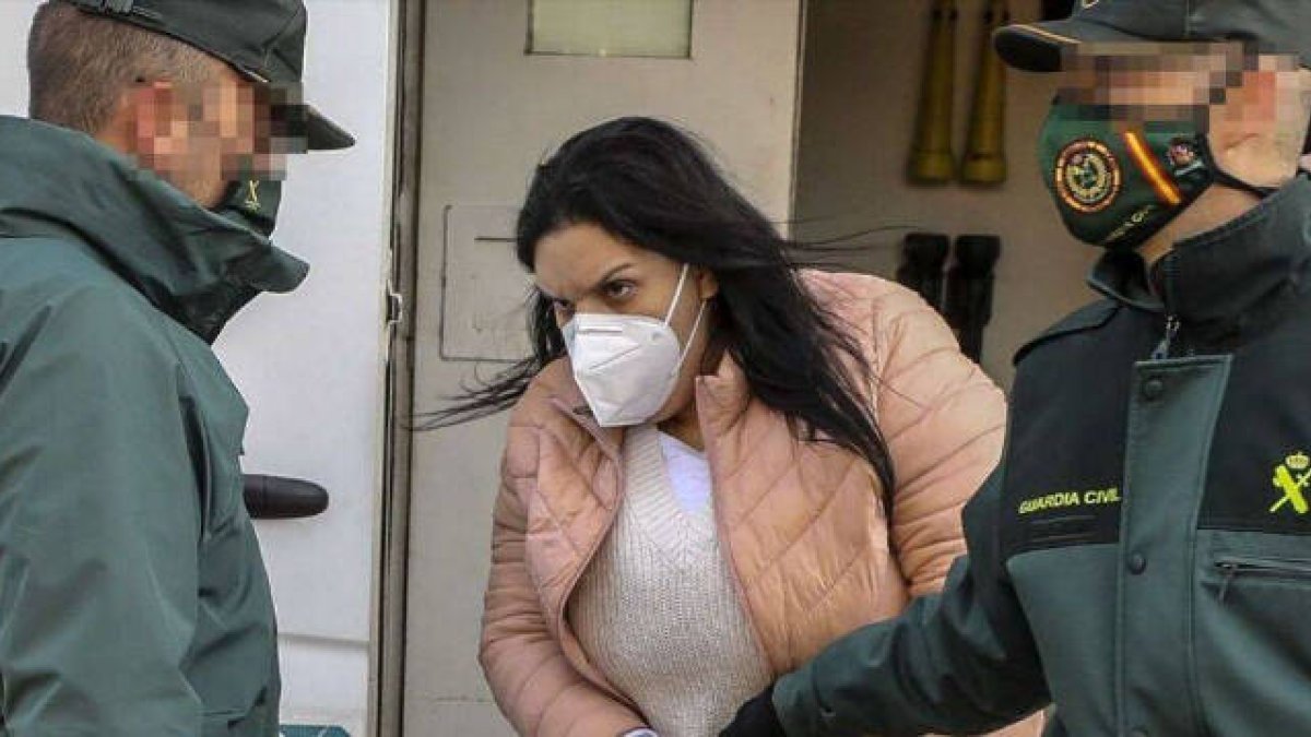 La condenada durante su traslado a los juzgados de Elche / Foto: epe.es
