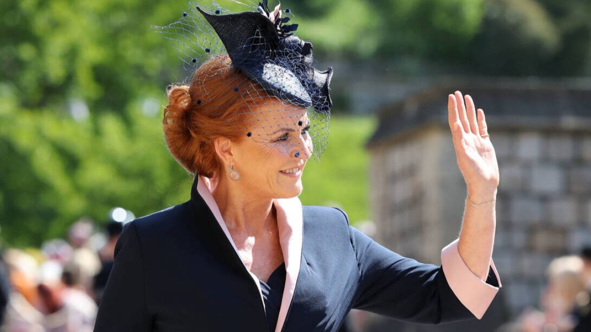 Sarah Ferguson exesposa del Príncipe Andrés, a lo Belén Esteban.