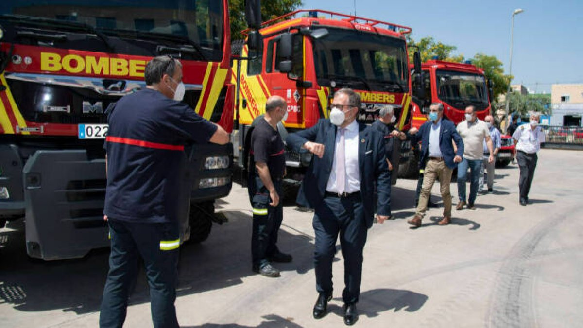 El presidente de la Diputación de Castellón, José Martí, en una visita al Consorcio Provincial de Bomberos