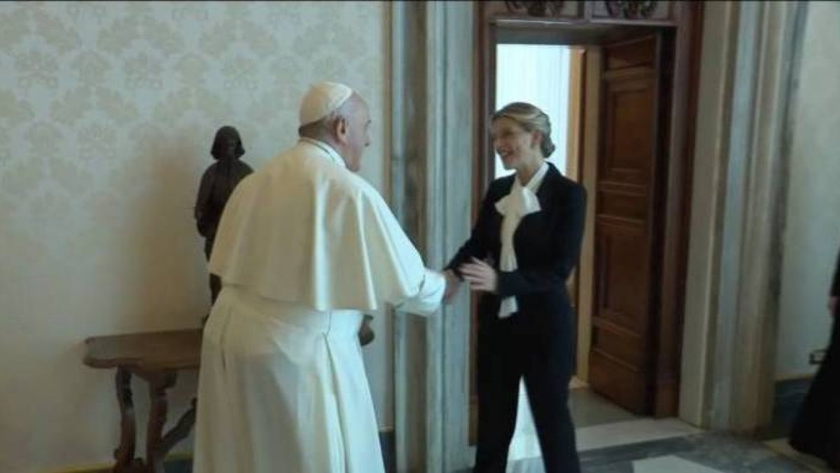 Yolanda Díaz en su audiencia con el Papa en el Vaticano.